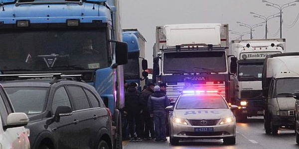 Фото Забастовка дальнобойщиков дошла до правительства Картинка Забастовка дальнобойщиков дошла до правительства