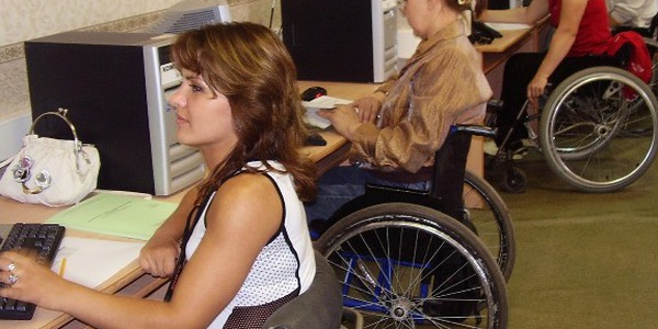 Картинка За защиту трудовых прав инвалидов борются МОТ и ФСС