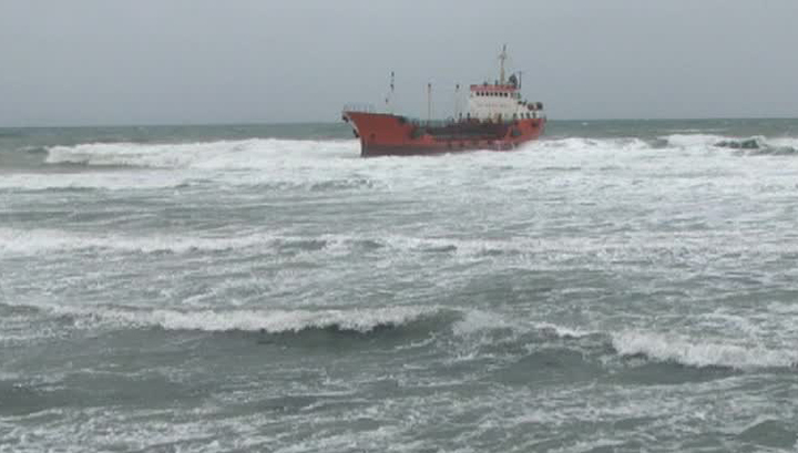 Картинка Крушение танкера «Надежда» у берегов Сахалина объявлено уголовным преступлением